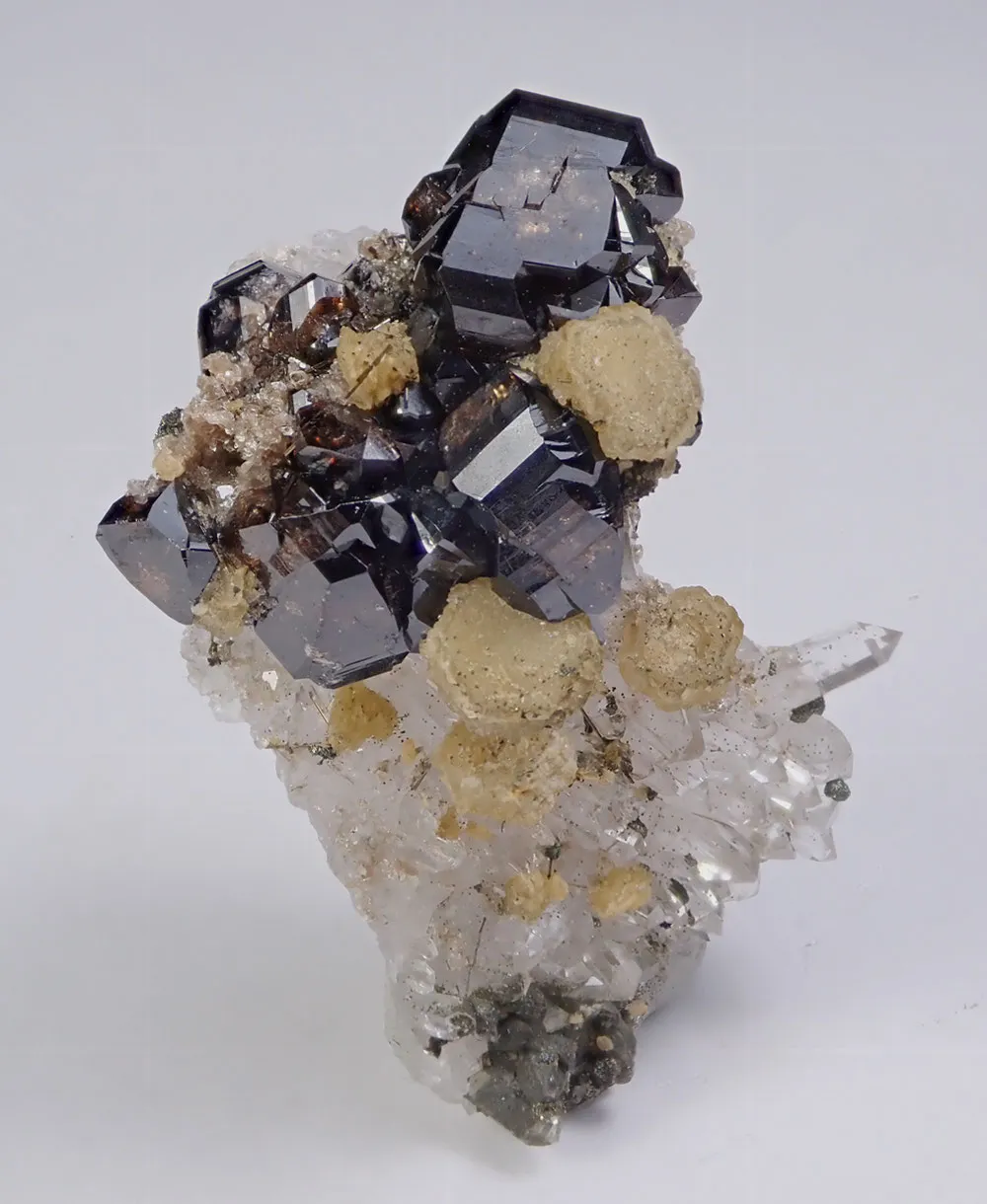 Cassiterite, Quartz, Siderite - image 4
