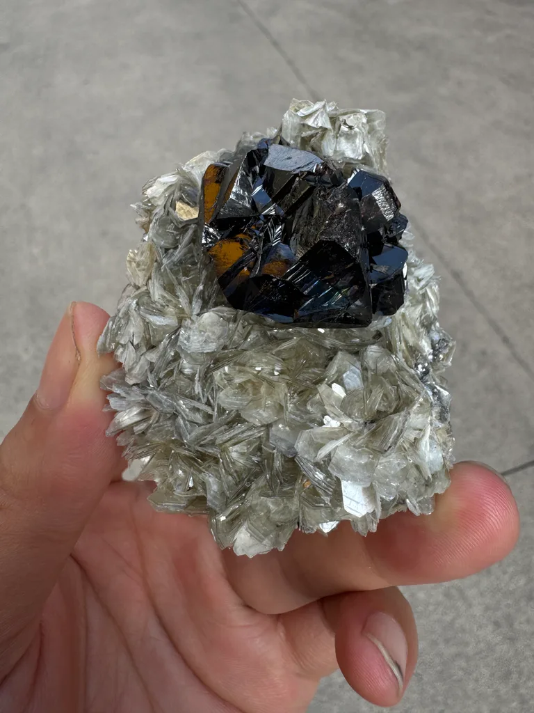 Cassiterite image