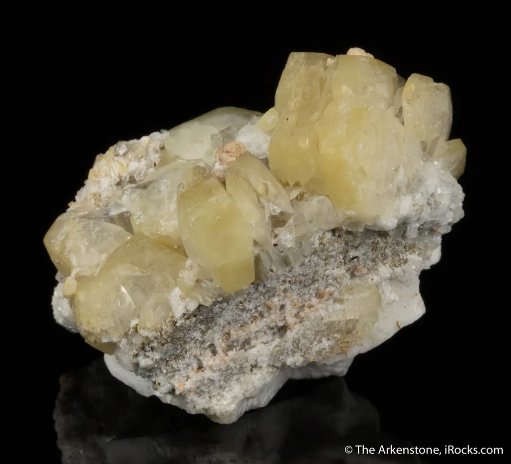 Catapleiite image