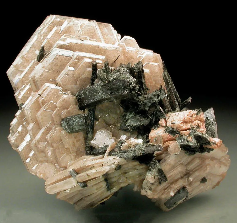 Catapleiite, Aegirine - image 1