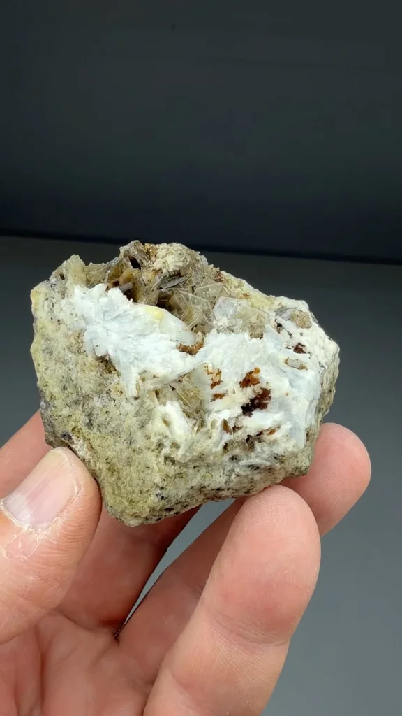 Catapleiite from Poudrette Quarry - image 2