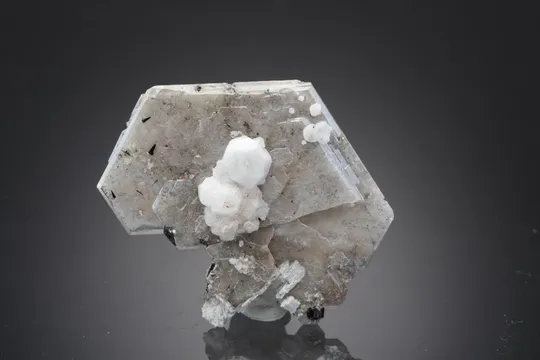 Catapleiite with Aegirine and Analcime