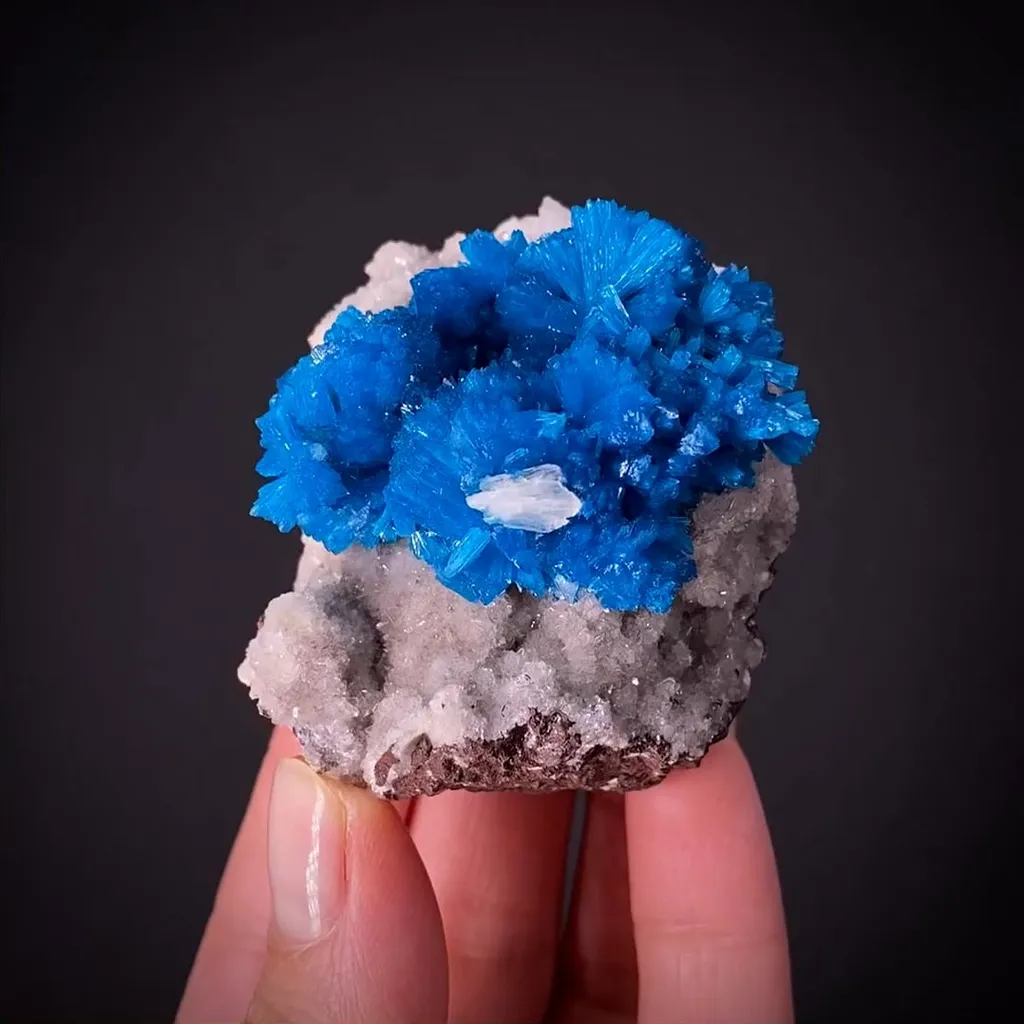 Cavansite on Stilbite image
