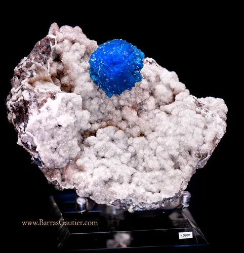 Cavansite on Stilbite - image 2