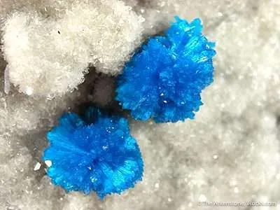 Cavansite on Stilbite - image 2