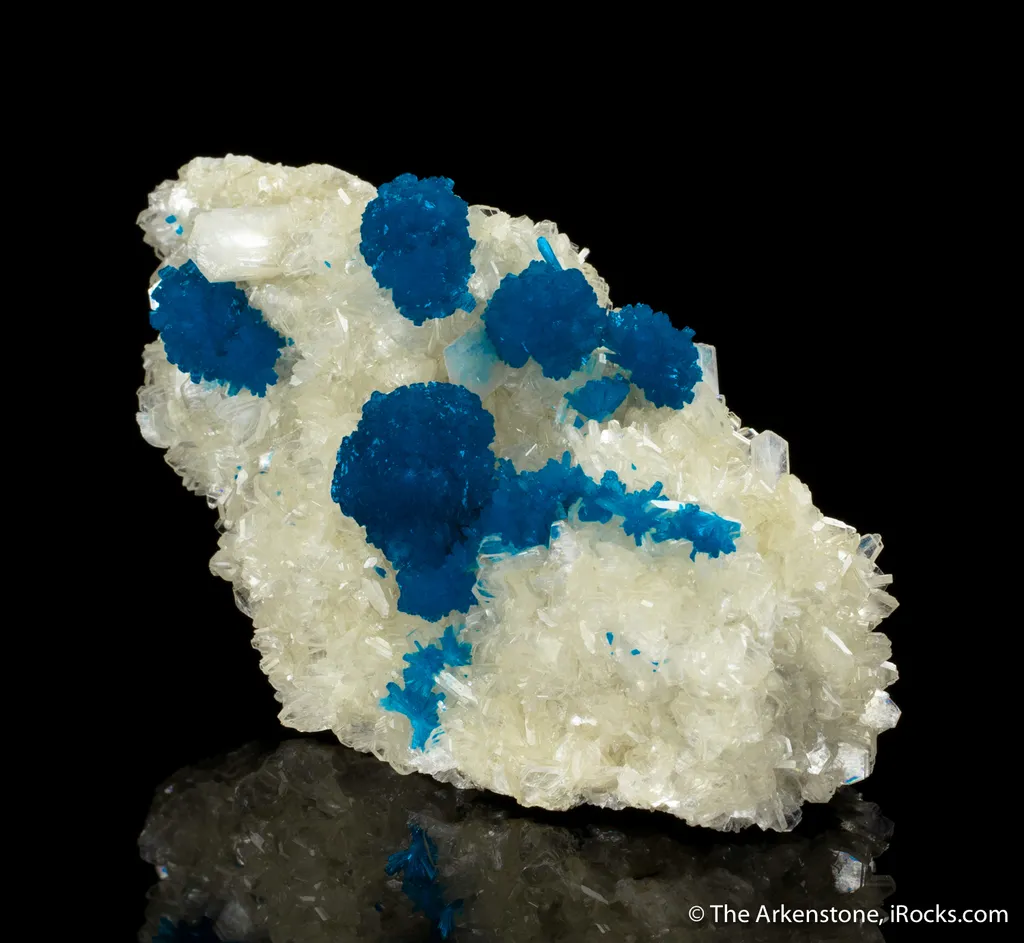 Cavansite on Stilbite image