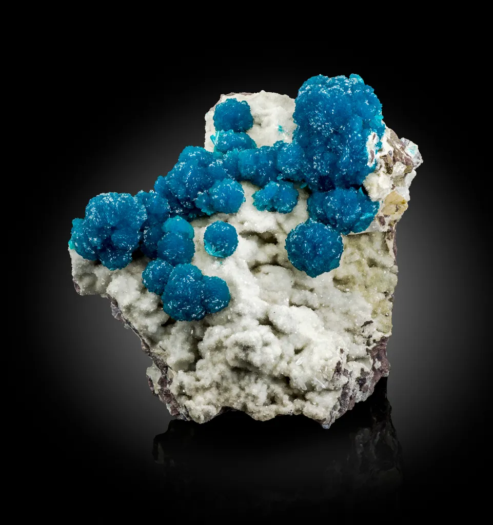 Cavansite on Stilbite image