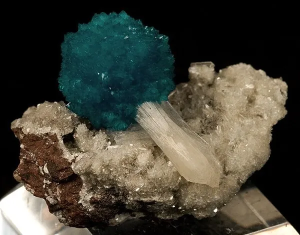 Cavansite, Stilbite-Ca image