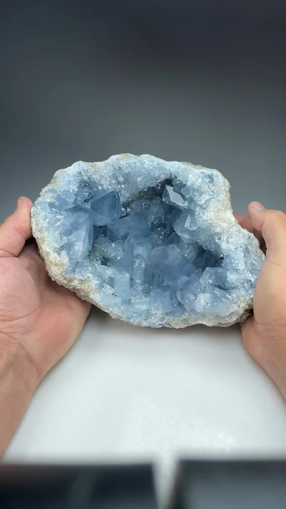Celestine - image 2