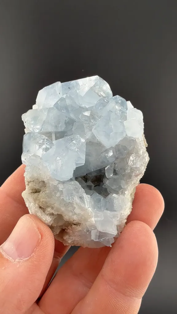 Celestine image