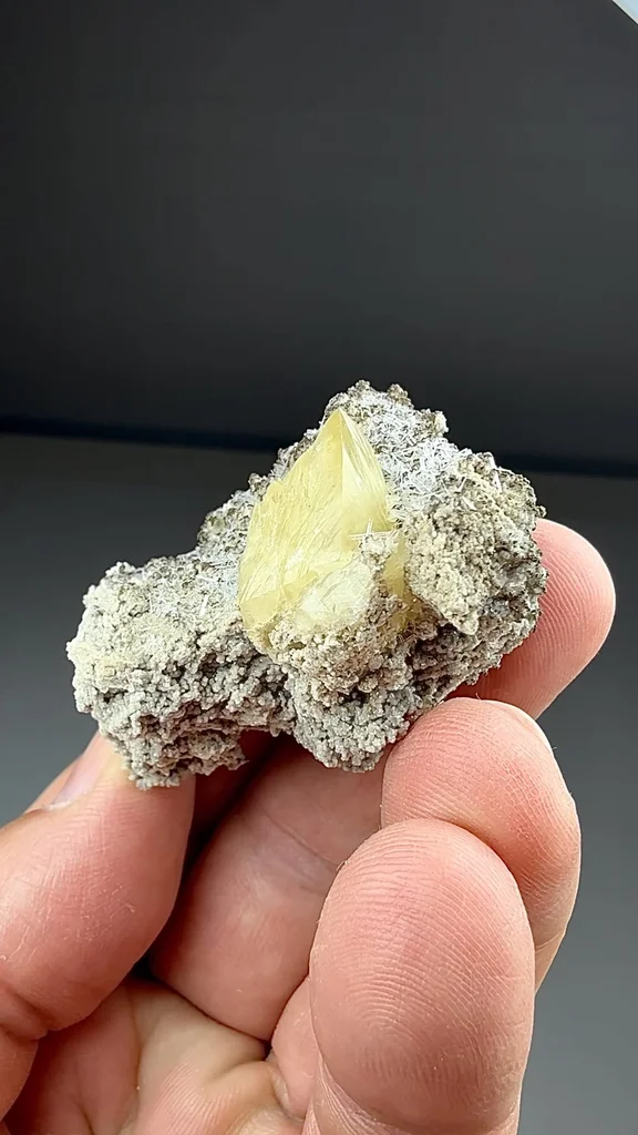 Celestine from Stoneco White Rock Quarry, Clay Center, Ohio, USA - image 2