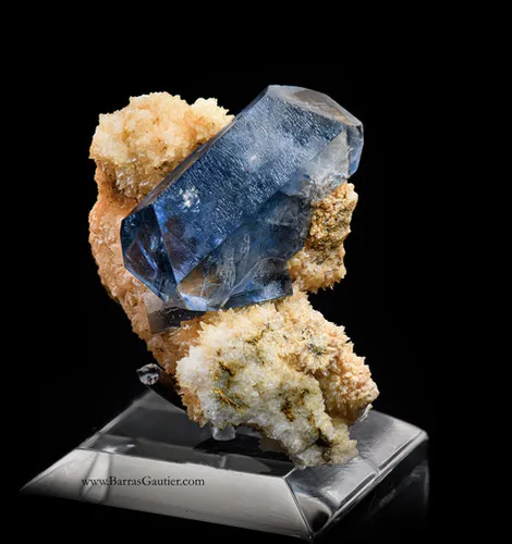 Celestine on Calcite - image 2