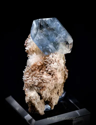 Celestine on Calcite - image 2