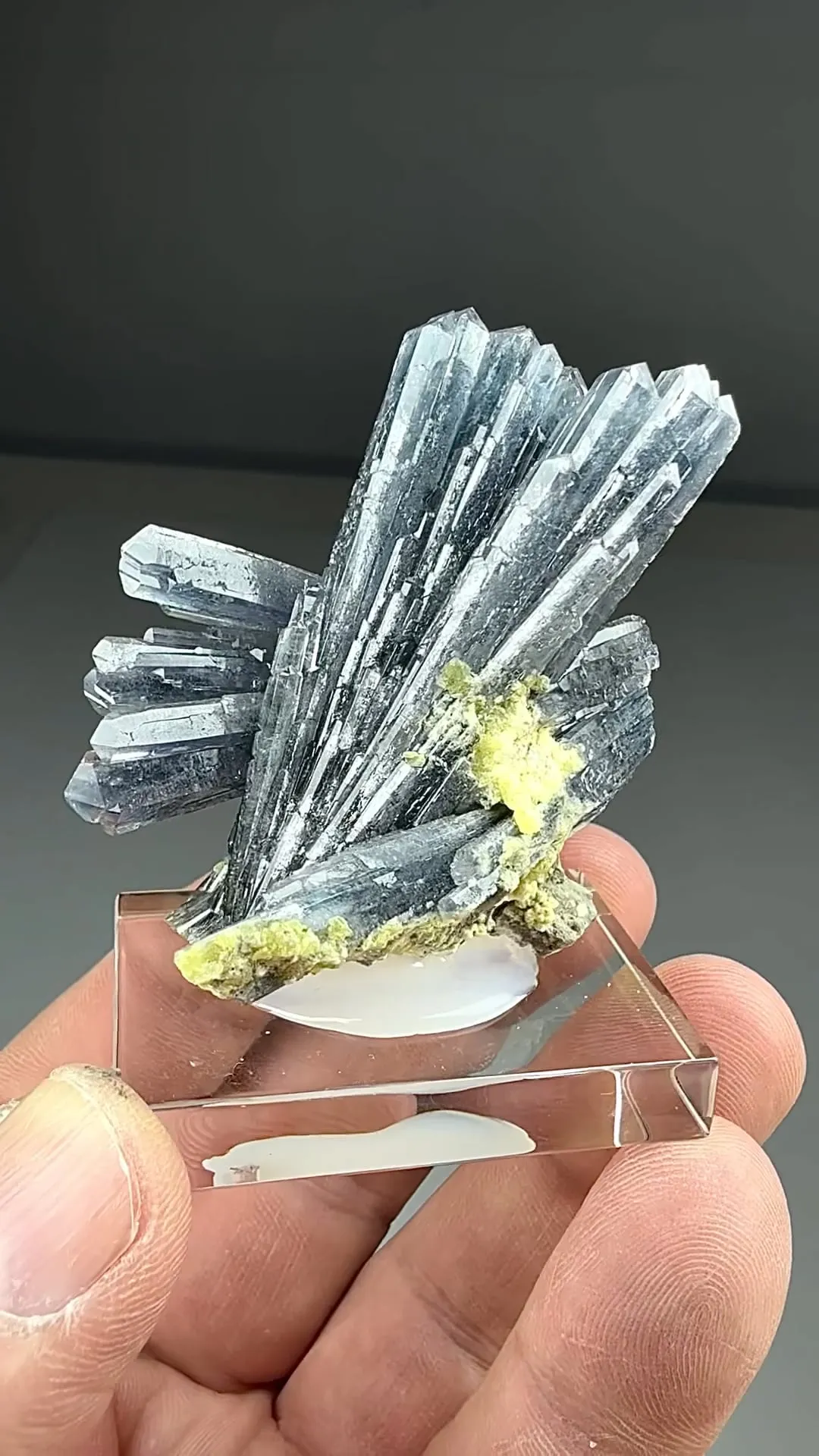 Celestine with Sulfur (2007) - image 2