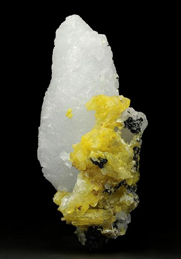 Celestite with Ettringite image