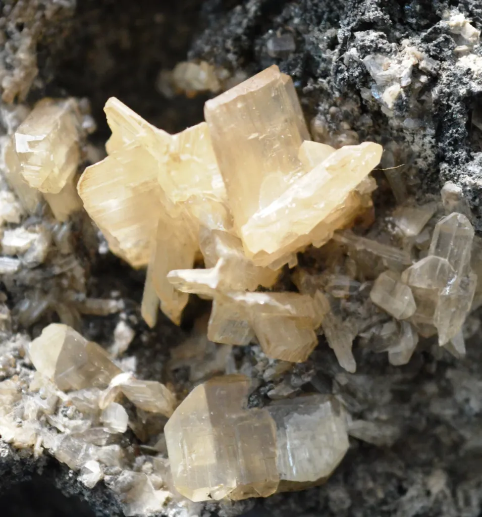 Cerussite - 1726 grams - Touissit, Morocco - image 2