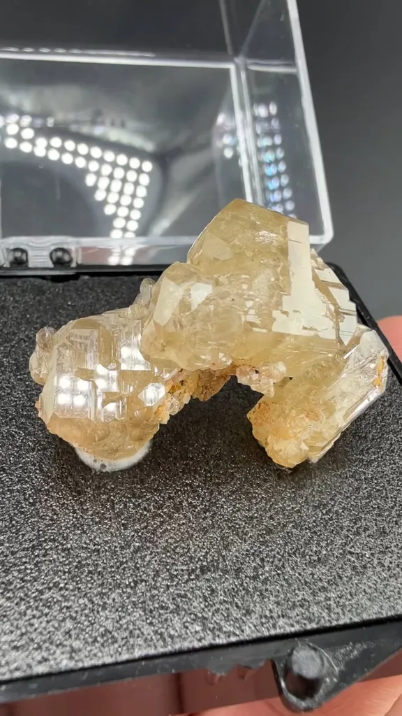Cerussite image