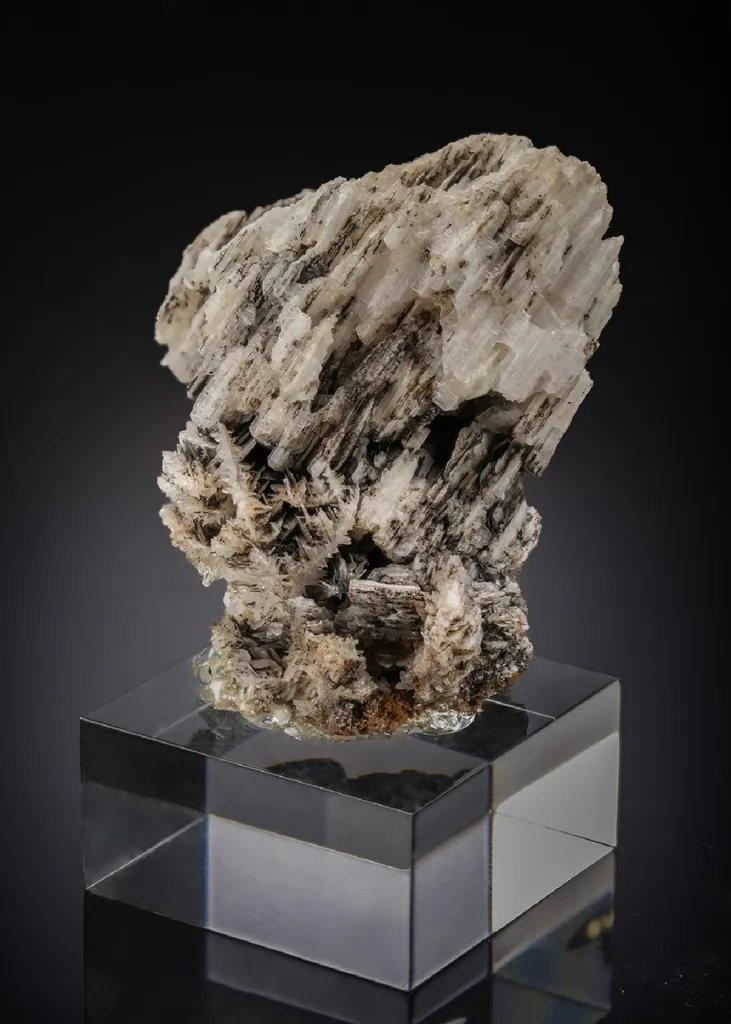 Cerussite image