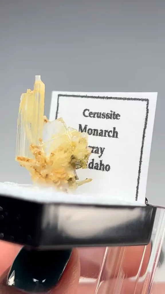 Cerussite - image 2