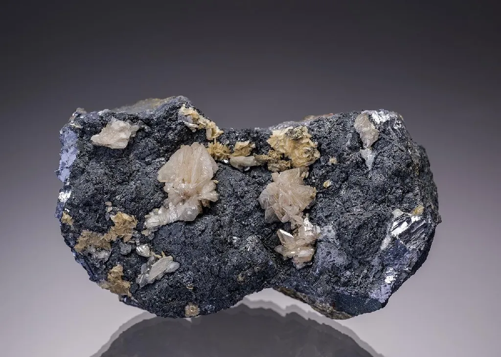Cerussite image