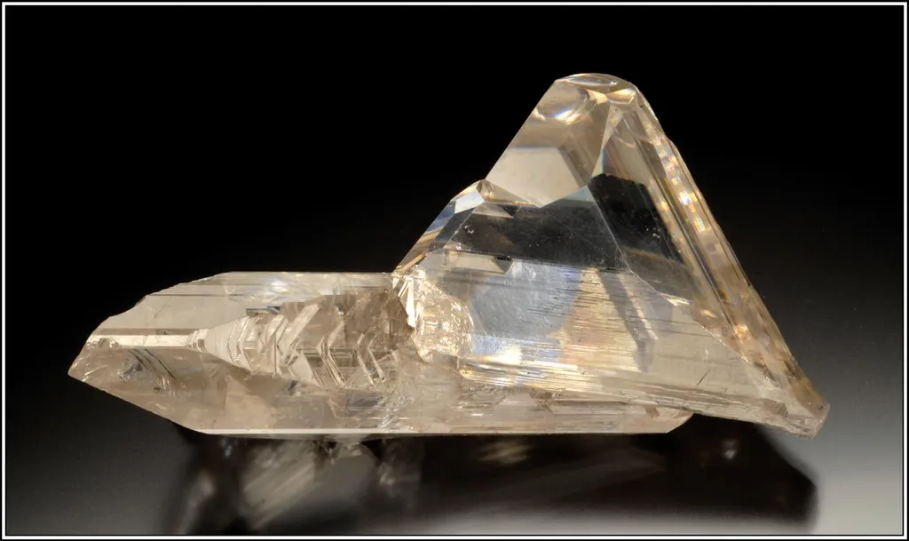 Cerussite image