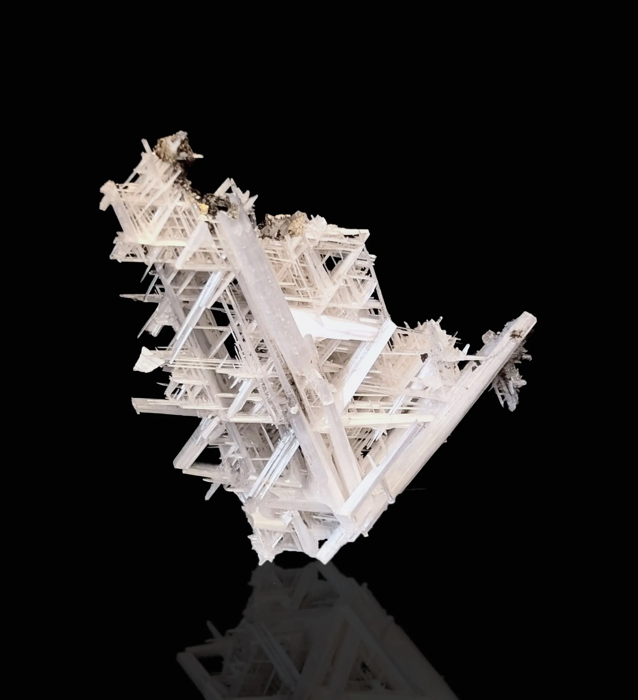 Cerussite from Mexico, Sonora, Santa Cruz Municipality, Milpillas, Milpillas Mine - image 1