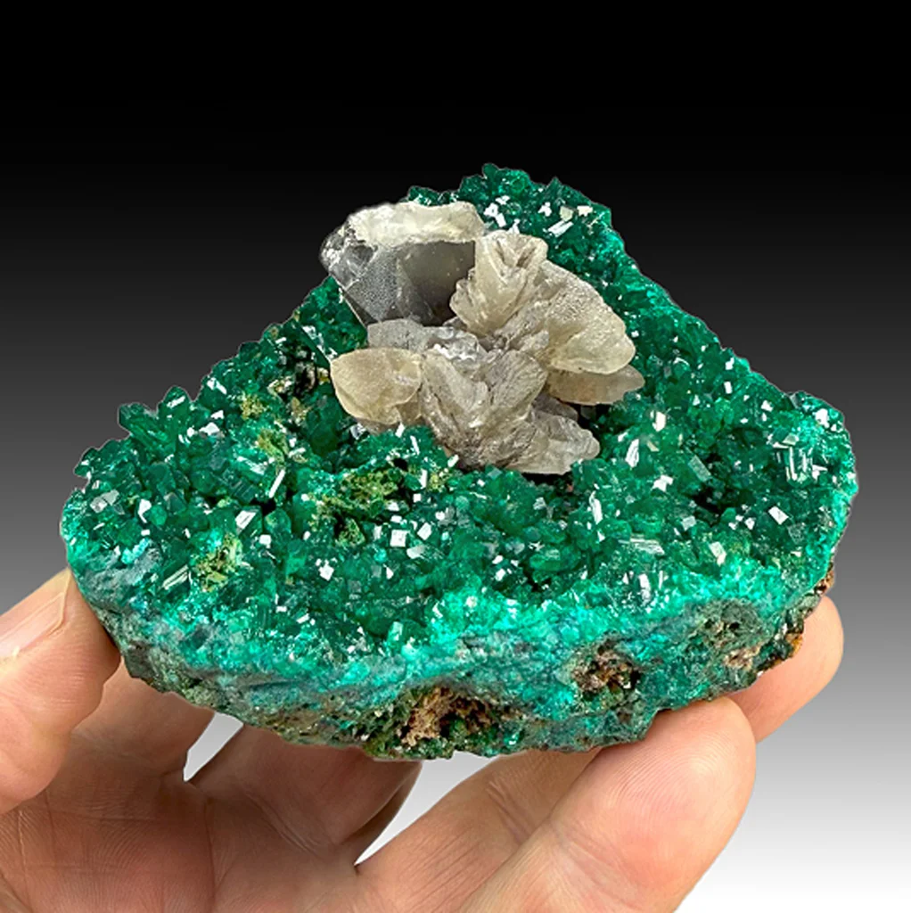 Cerussite from Mfouati, Mfouati District, Bouenza Department, Republic of the Congo image