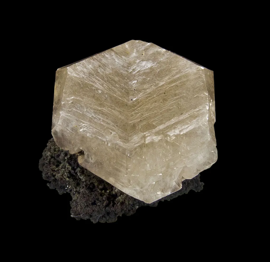 Cerussite on Copper image