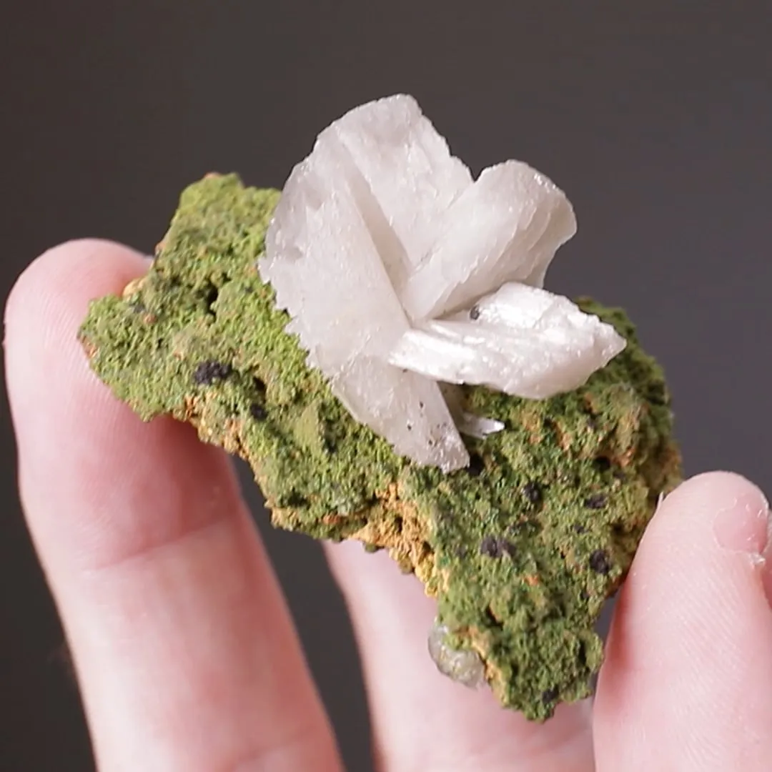 Cerussite on Duftite - image 2