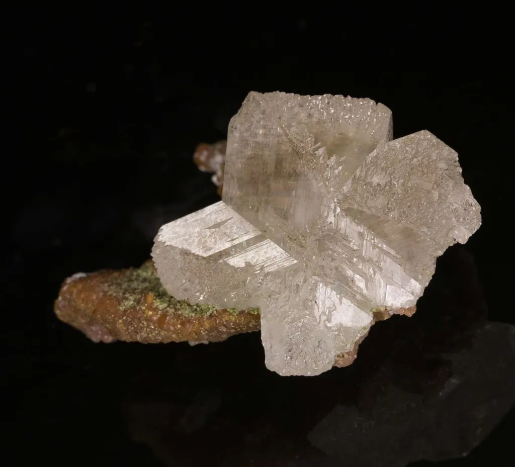 Cerussite on Duftite - image 3