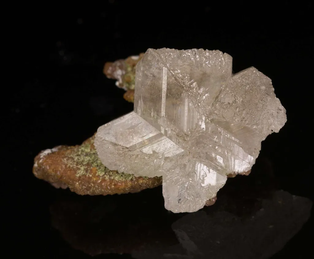 Cerussite on Duftite image