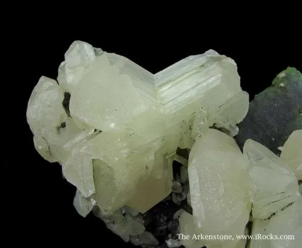 Cerussite on Mottramite - image 1