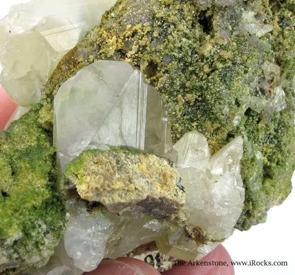 Cerussite on Mottramite - image 3