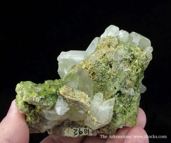 Cerussite on Mottramite - image 6