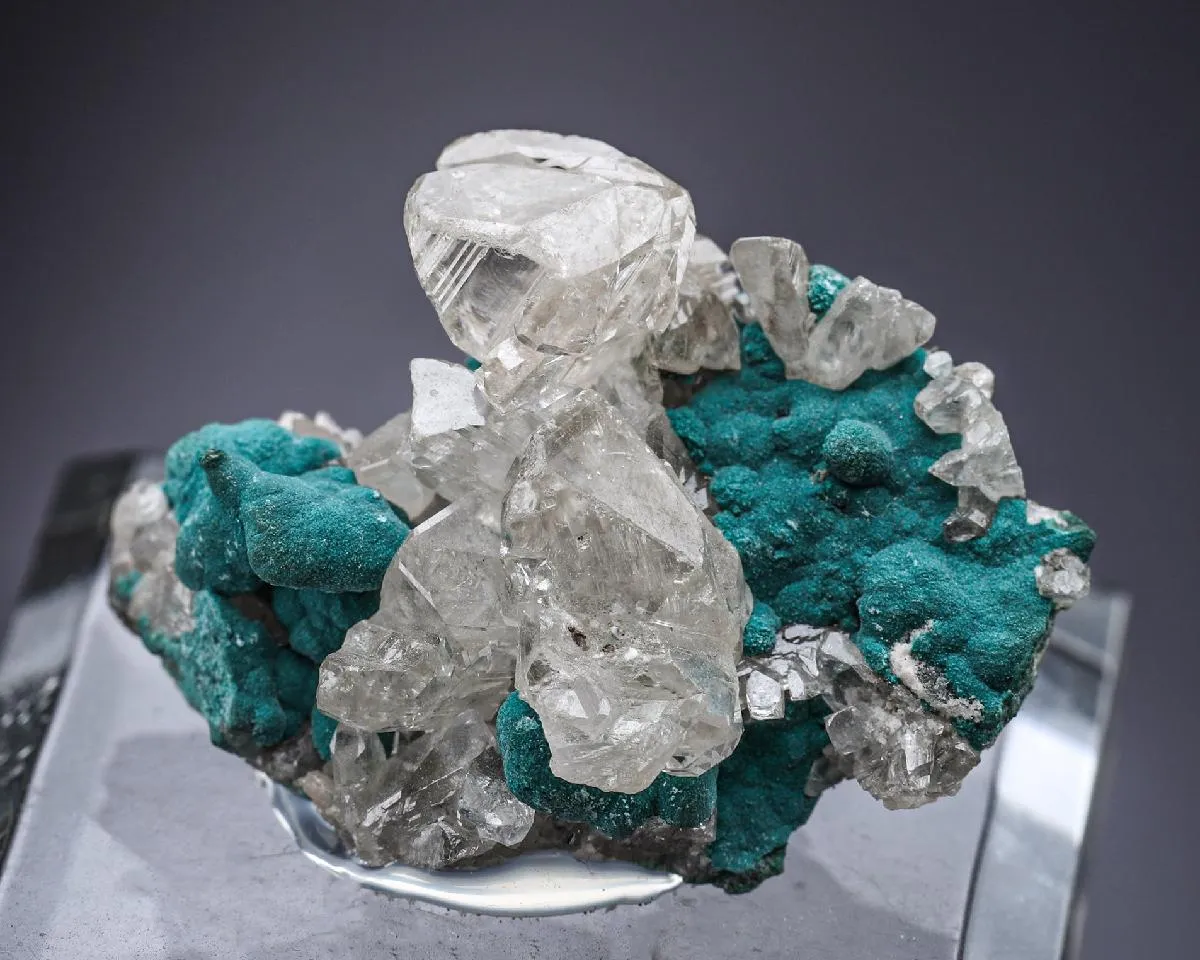 Cerussite on Rosasite - image 1