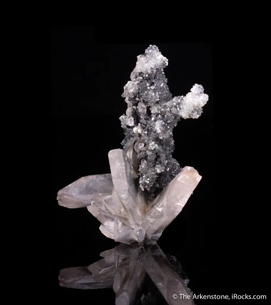 Cerussite on Smithsonite - image 5
