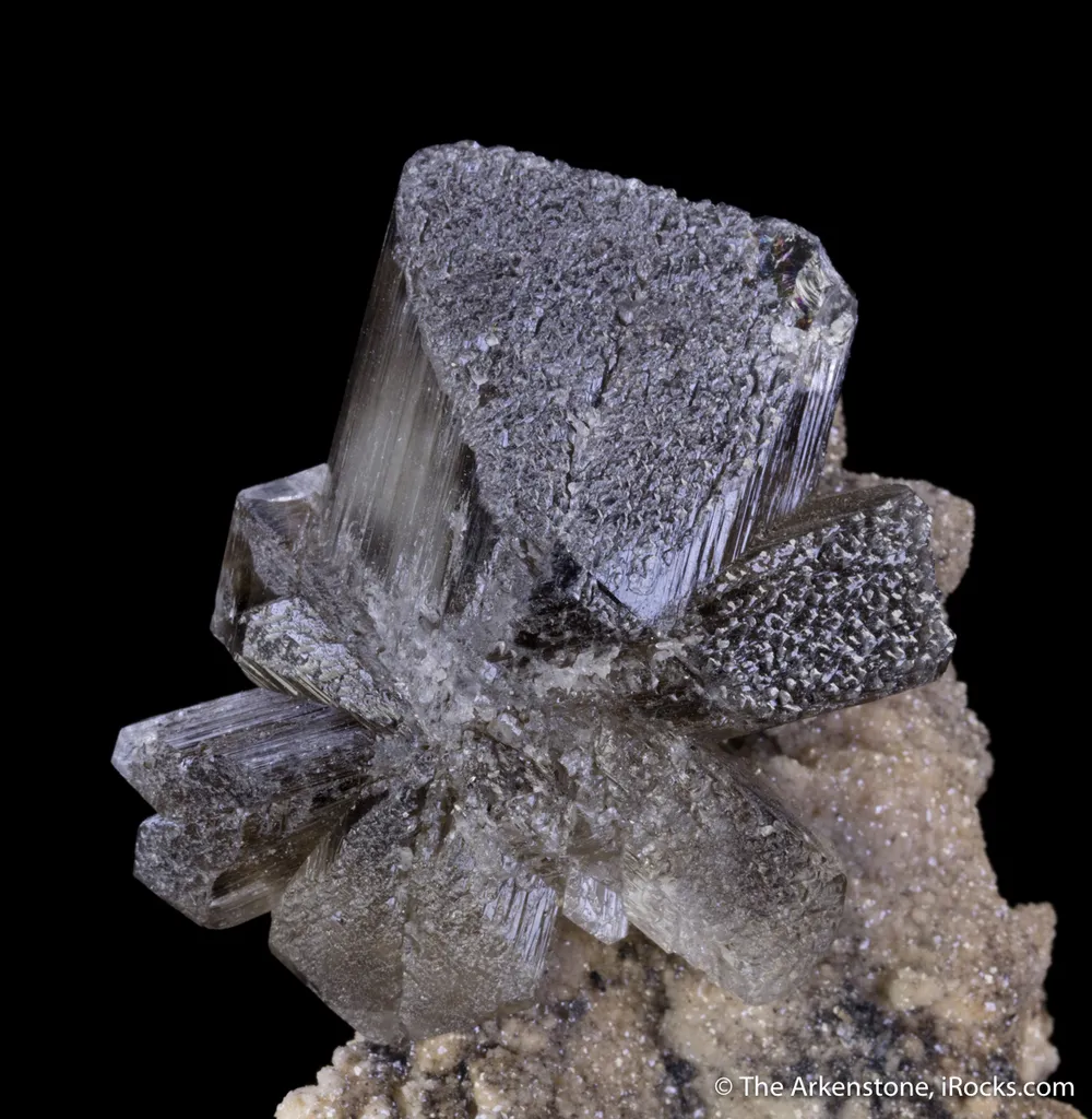 Cerussite on Tetrahedrite coated with Smithsonite image
