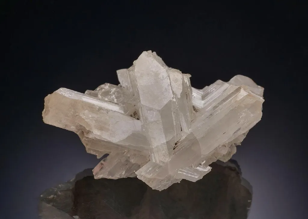 Cerussite 'Snowflake twin' image