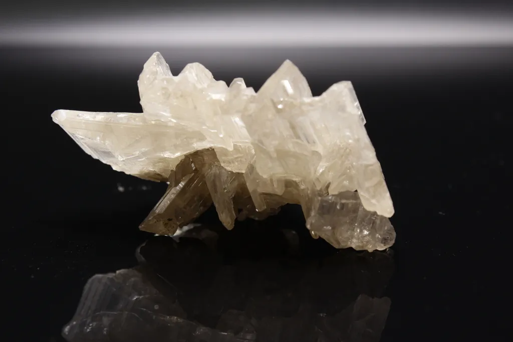 Cerussite, twined, star wars - image 2