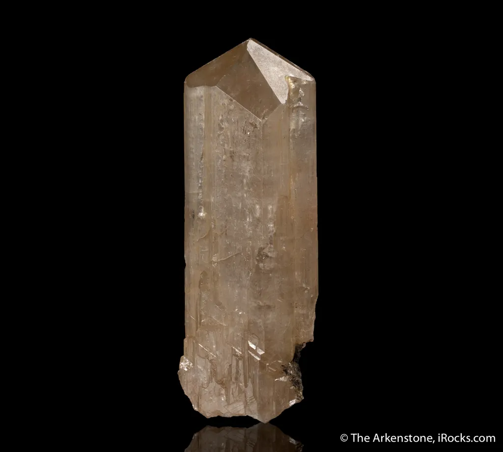 Cerussite (untwinned) image
