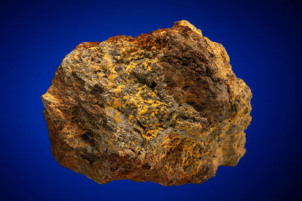Cerussite with Bindheimite(?) image