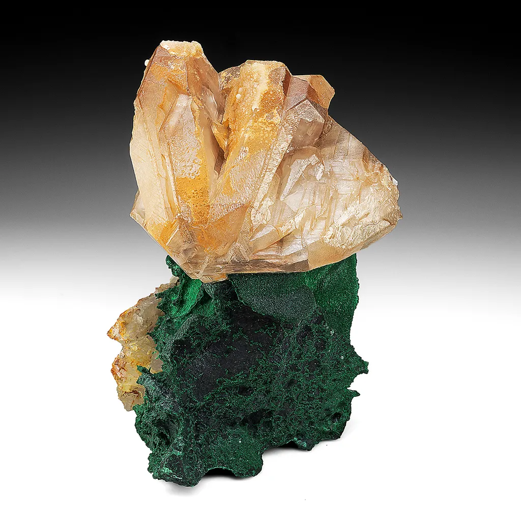 Cerussite with Malachite image