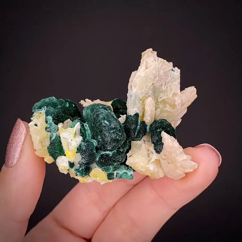 Cerussite with Malachite image