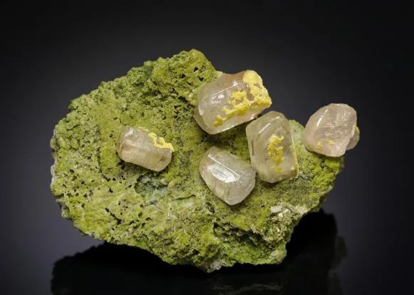 CERUSSITE with MIMETITE and DUFTITE - image 1
