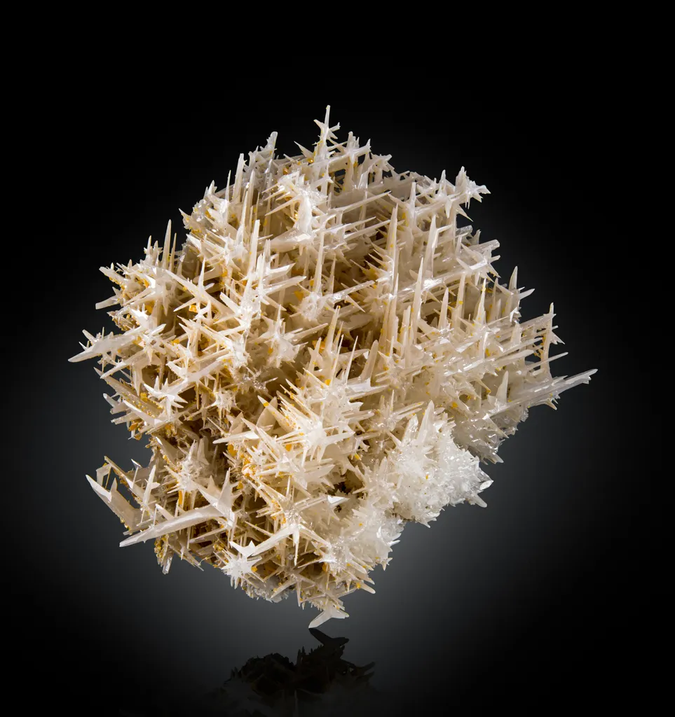Cerussite with minor Wulfenite image
