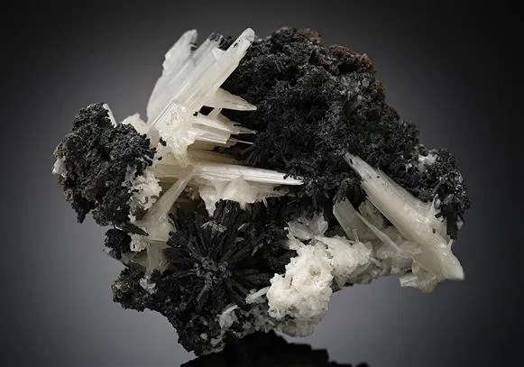 Cerussite with Pyromorphite image