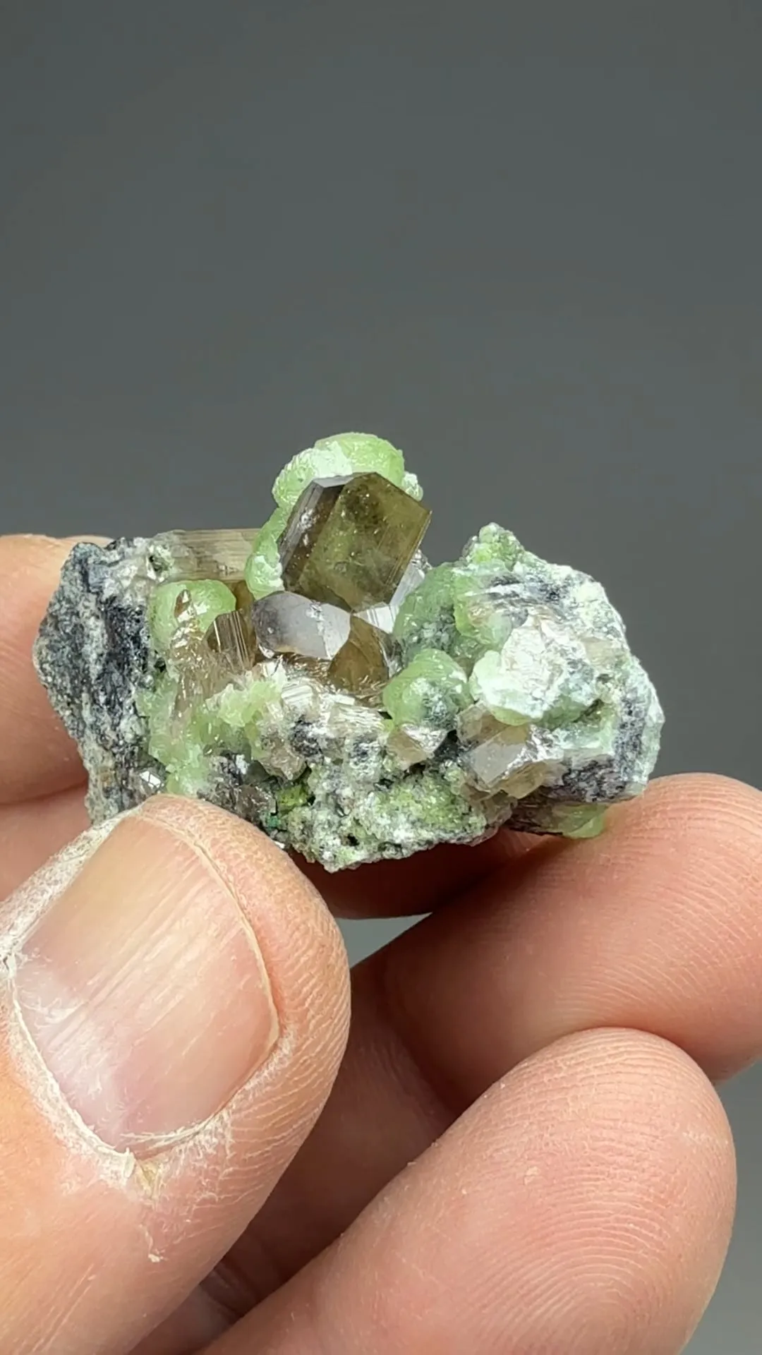 Cerussite with Smithsonite - image 2