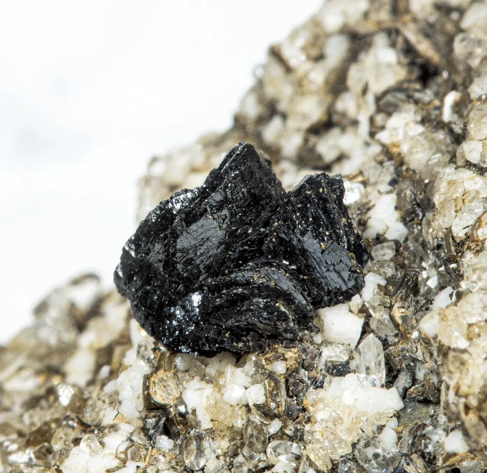 Cervandonite-(Ce) image