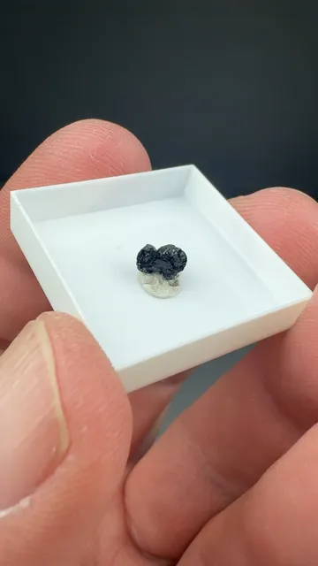 Cervandonite-Ce