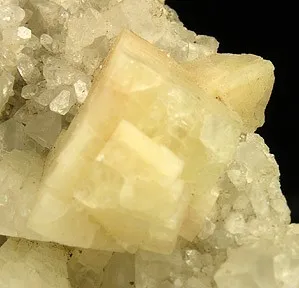 Chabazite-Ca, Quartz - image 2